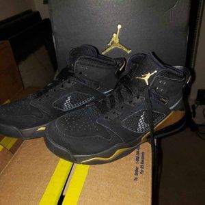 Nike Jordan's 270 boys size 7